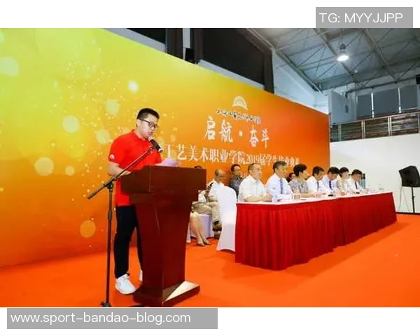 祝贺近日回归三镇队的贺惯生日快乐愿他在新赛季大展宏图