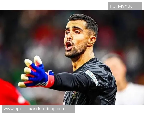 巴黎斯基拉关注波尔图右后卫阿尔贝托科斯塔有意今夏引进他